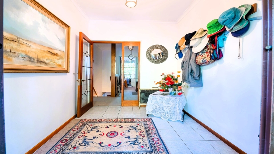 4 Bedroom Property for Sale in Hunters Home Western Cape